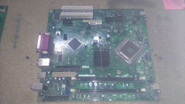 Carte mere Dell CN-0HC918-48111 socket 775
