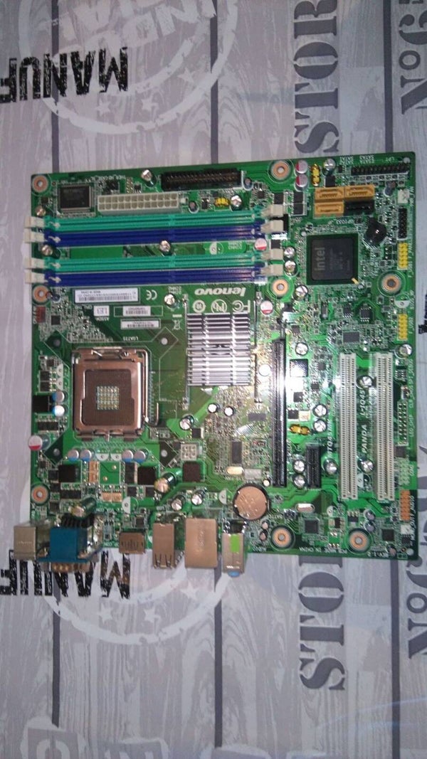 Carte mere LENOVO 89Y9301 sans plaque socket 775