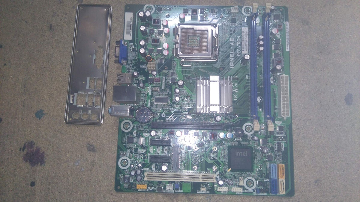 Carte Mère Pegatron IPIMEL-AE Rev 1.02 - Socket 775, DDR3, MicroATX, Occasion