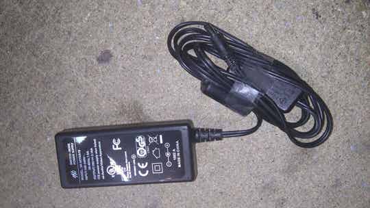 chargeur 3A-621DA19 19V 3,16A