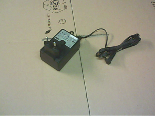 Chargeur APD WA-12H12 12V 1A