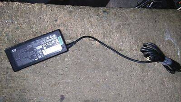 Chargeur HP 380467-004 381090-001 18,5V 3,5A