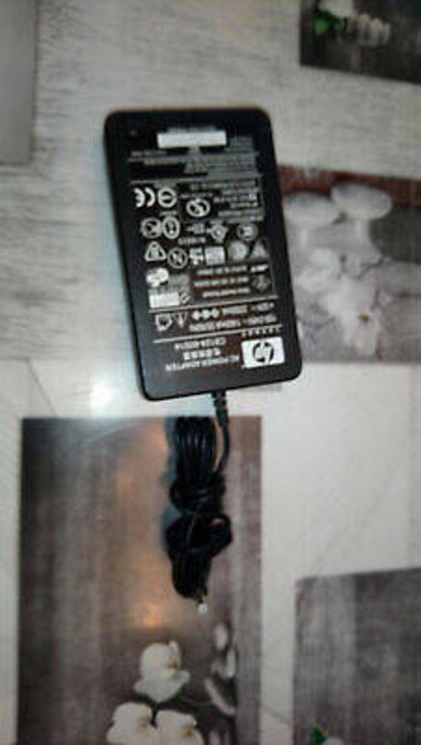 Chargeur HP C8124-60014 32V 2,2A