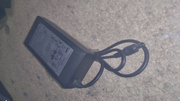 Chargeur HYUNDAI SADO4212-UV-36 12V 3,0A