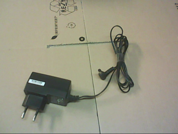 Chargeur LEI MU05-P050100-C5 5V 1A