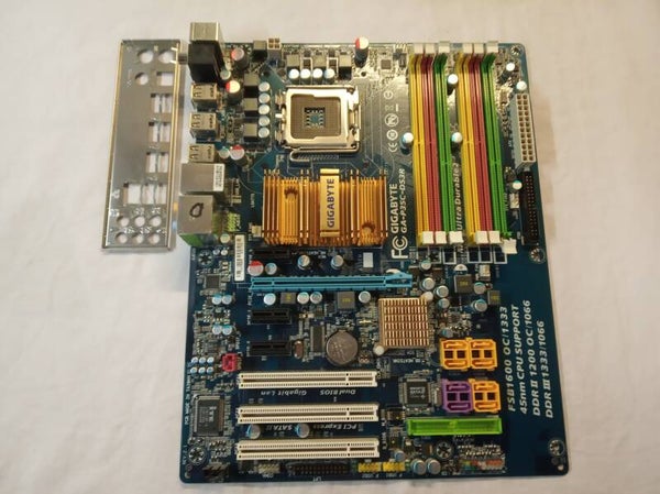 Carte mere GIGABYTE GA-P35C-DS3R REV 2.1 socket 775