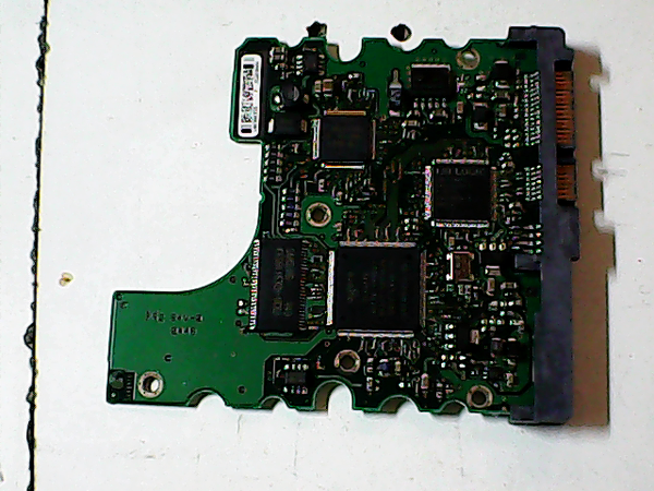 PCB 100281 100535704 REV B ST3250318AS PN 9SL131-022