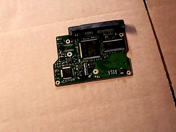 PCB 100523 100336321 REV B 100331799 ST380013AS FIRMWARE 3.00