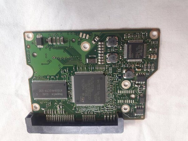 PCB 102997 100535704 REV B SEAGATE ST3250318AS 9SL131-036 FW CC46 DATE 11101