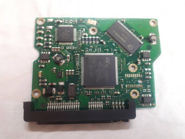 PCB 103046 100428473 REV C SEAGATE ST380815AS 9CY131-020 FW 3.CHF DATE 08212