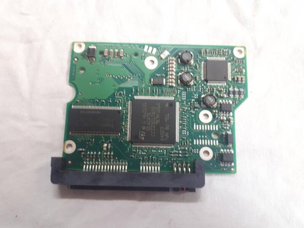 PCB 103126 100532367 REV B MAXTOR STM3250318AS 9SS131-327 FW CC38 DATE 10311