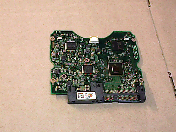 PCB 101105 001-0B22487-R2 0B24009 IBM HUS153073VLS300 0B22154