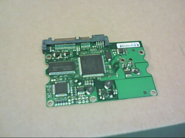 PCB 101824 100387575 REV C SEAGATE ST3160812AS 9BD132-502 FW 3.AAE DATE 06371