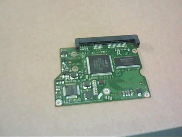 PCB 101846 100535704 REV B SEAGATE ST3500418AS 9SL142-022 HP35 DATE 10497