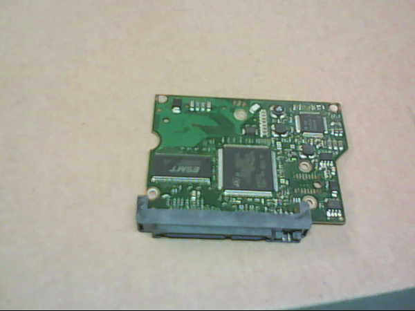 PCB 101853 100535704 REV B SEAGATE ST3250318AS 9SL131-302 FW CC38 DATE 10362