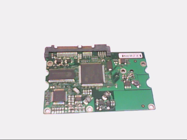 PCB 101979 100406937 REV B MAXTOR STM3250820AS 9DP13E-326 FW 3.AAE