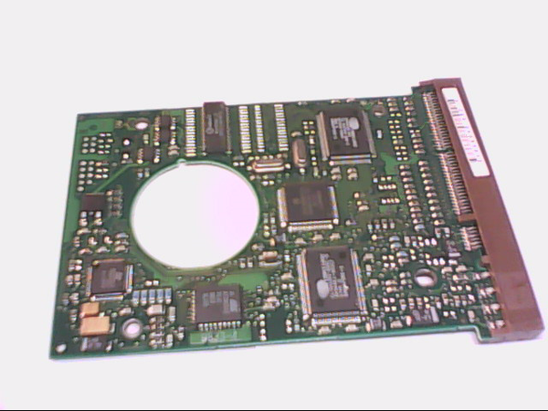 PCB 102056 24000850 REV J3 SEAGATE ST33232A 9J7012-031 DDT0.43