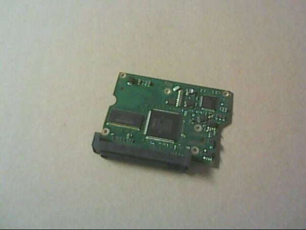 PCB 102416 100535704 REV C SEAGATE ST3500413AS 9YP142-519 FW JC47 DATE