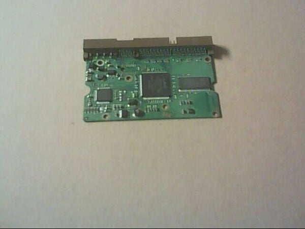 PCB 102669 100431065 REV C SEAGATE ST3160815A 9CY032-305 FW 3.AAD DATE