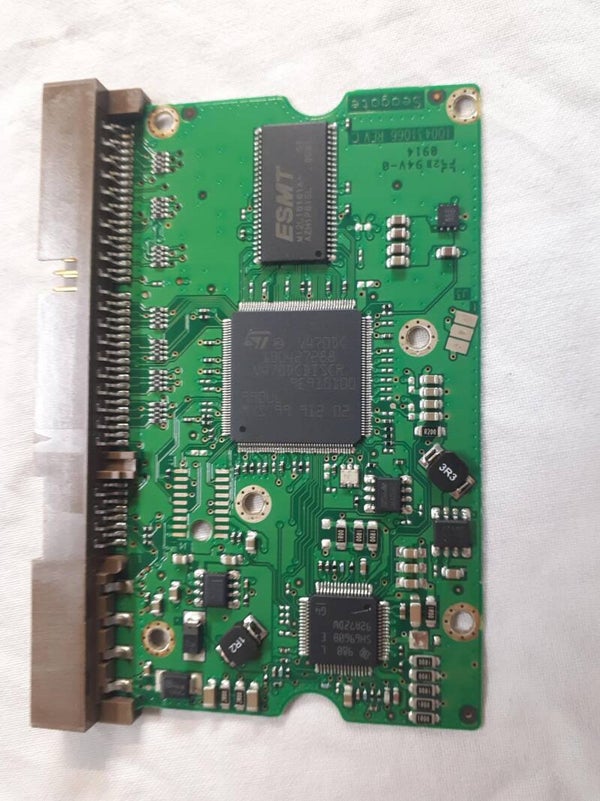 PCB 103175 100431066 REV C MAXTOR STM380215A 9DS011-327 FW 3.AAD DATE 09417