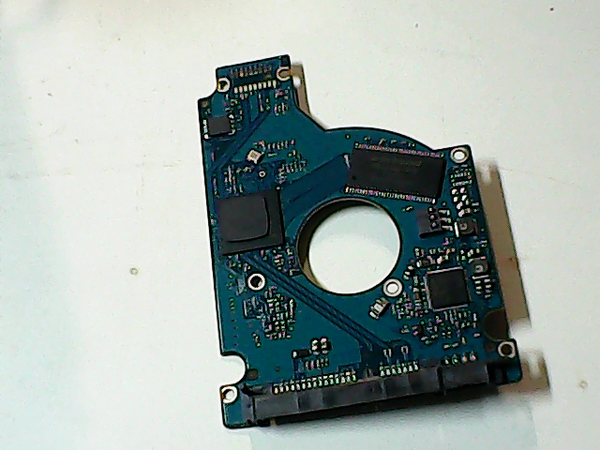 PCB 200141 100565308 REV A 100565306 D M0235TCT ST9320325AS