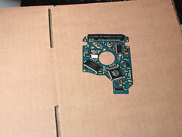 PCB 200295 G002641A MK6465GSX HDD2H81 B UL01 B 010 B0/GJ002M