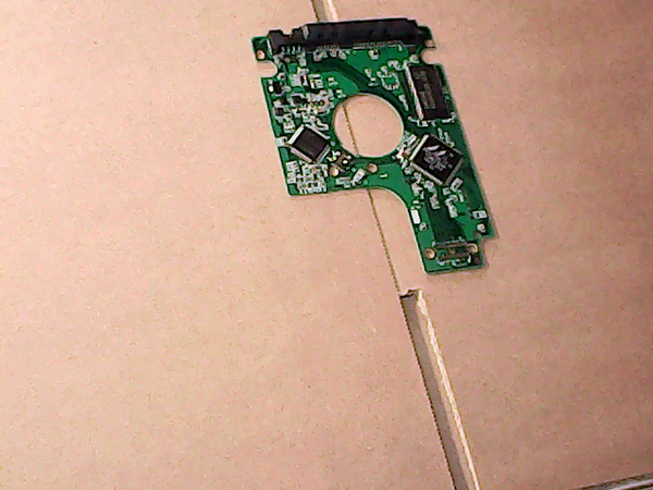 PCB 200456 2060-701499-000 REV A WD1200BEVS-26UST0 FW T0