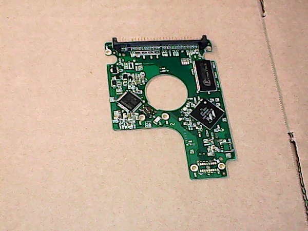 PCB 200481 2060-701532-000 REV A WESTERN WD2500BEVE-00A0HT0 FW T0