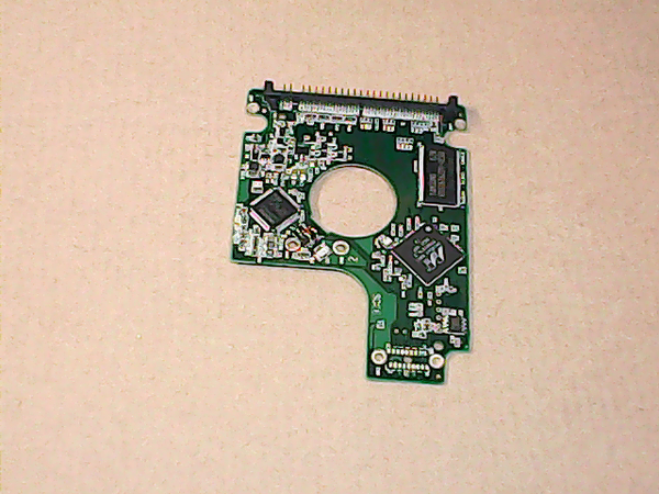 PCB 200537 2060-701401-002 REV B WESTERN WD1200UE-22KVT0 FW T0