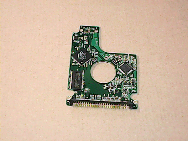 PCB 200542 2060-701401-002 REV B WESTERN WD1200UE-22KVT0 FW T0