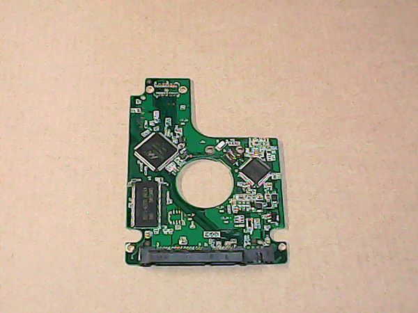 PCB 200593 2060-701499-000 REV A WESTERN WD2500BEVT-22ZCT0 FW T0
