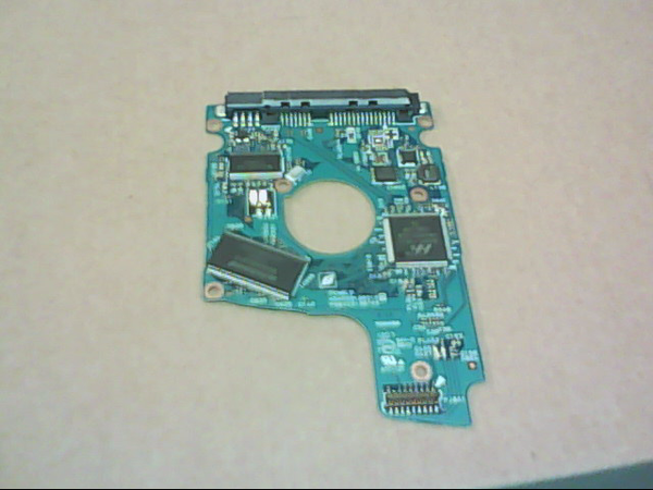 PCB 200734 G003138A TOSHIBA MQ01ABD075 REV AAH AA00/AX001C 677018-001