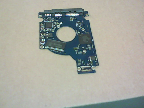 PCB 200745 100538286 REV E SEAGATE ST9500325AS 9HH134-286 FW 0002SDM1