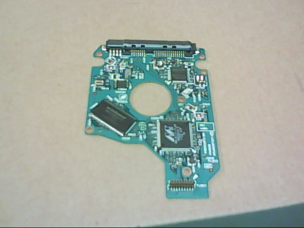 PCB 200747 G002872A P5B002872180 TOSHIBA MK3261GSYN HDD2F23 F VL01 S A0