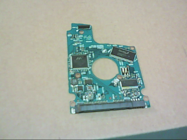 PCB 200756 G003138A TOSHIBA MQ01ABD075 REV AAH AA00/AX001C 677018-001