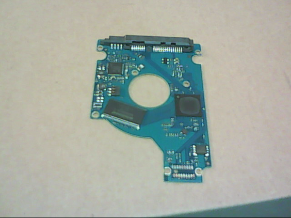 PCB 200757 100664637 REV A SEAGATE ST9500325AS 9HH134-189 FW 0001SDM1