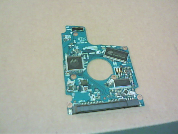 PCB 200765 G003235C FKN92B A5A003235010 B TOSHIBA MQ01ABF050 REV AAE AA10