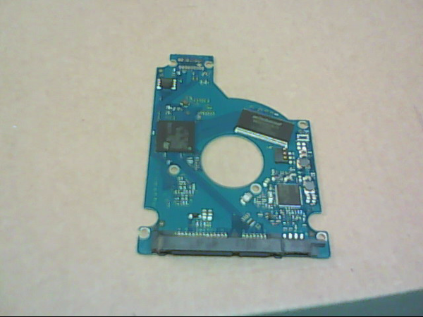 PCB 200780 100591681 REV A SEAGATE ST9500325AS 9HH134-189 FW 0001SDM1