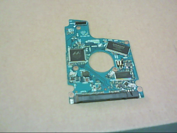 PCB 200791 G003235C FKN92B A5A003235010 B TOSHIBA MQ01ABF050 REV AAT AA10