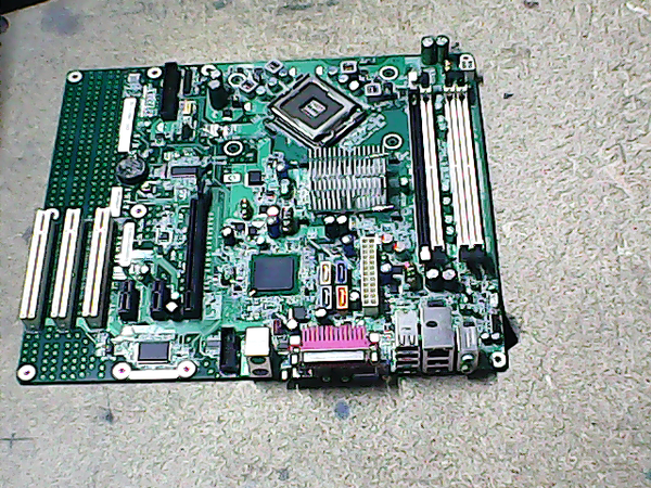 Carte mere HP 437795-001 437354-001 437355-000 REV 0B SANS PLAQUE