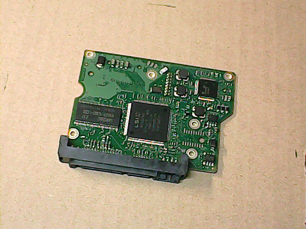 PCB 100715 100535704 REV C 5701 AK SEAGATE ST250DM000 FIRMWARE HP73