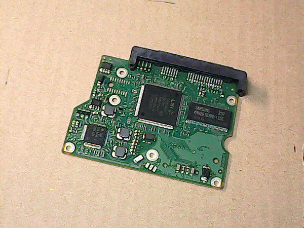 PCB 100840 100535704 REV C 5701 AK SEAGATE ST250DM000 FW HP73 1BD141-021