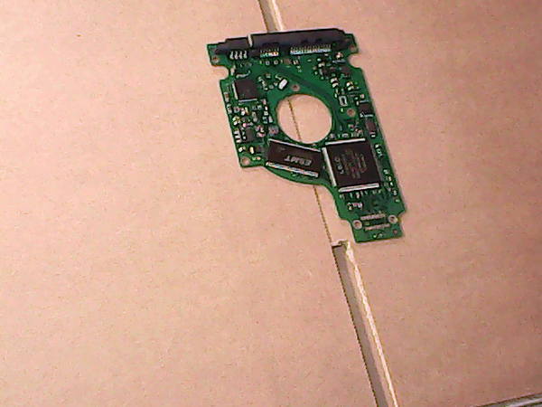 PCB 100879 F 0A29531 01 HDS721680PLA380 404024-001 FW BDA