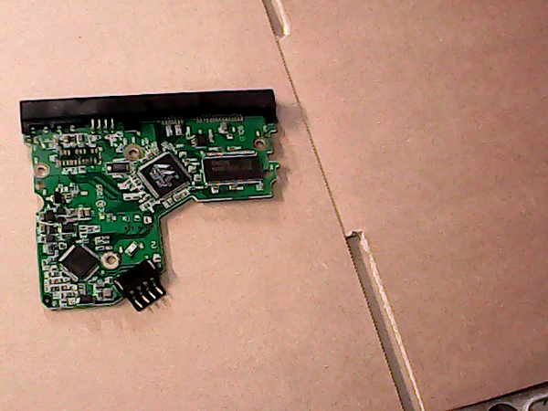 PCB 100890 2060-701335-005 REV A WD2000JS-22NCB1 FW B1