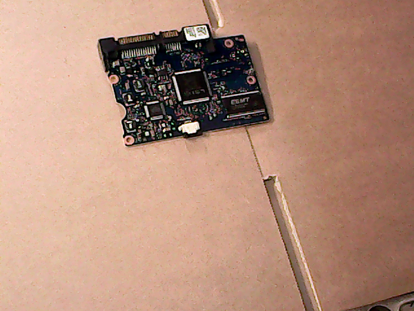 PCB 100904 110 0A90368 01 HDS721050CLA662 647466-001 FW 41A