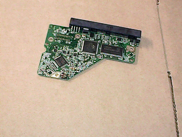 PCB 101013 2060-771640-003 REV A WESTERN WD2500AAKX-08U6AA0 16-200542
