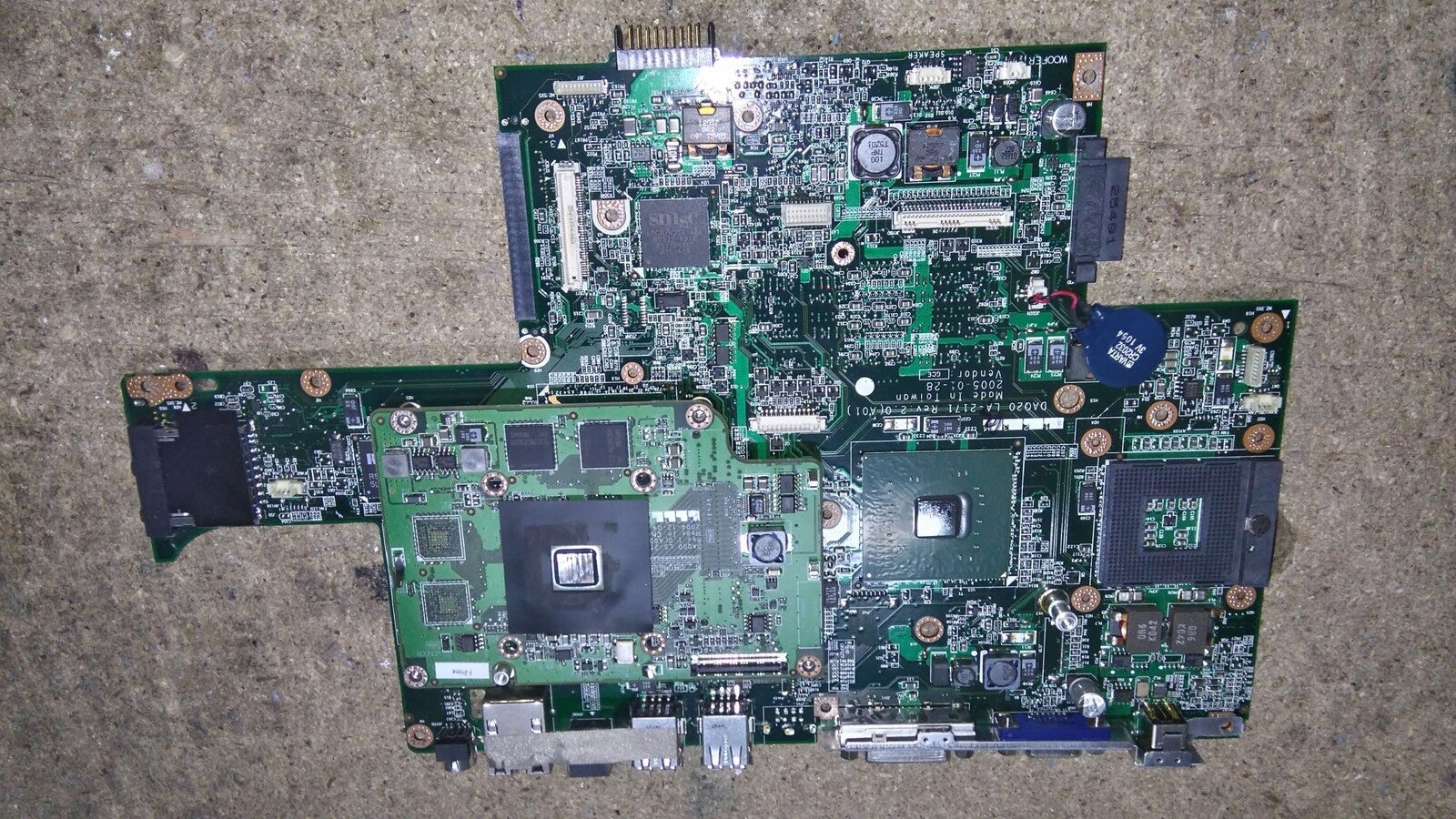 Carte mere + carte graphique DAQ20 LA-2171 REV 2.0 DELL PP14L