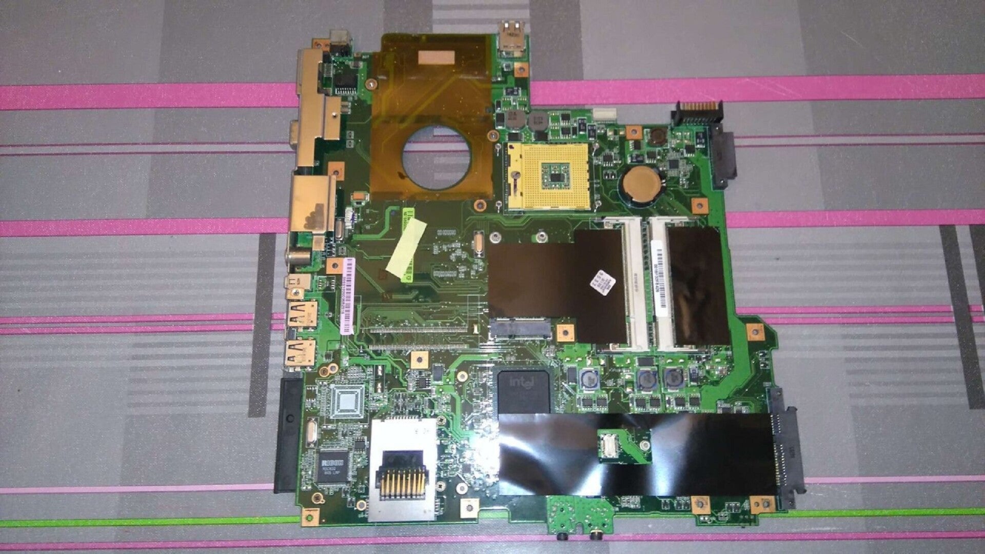 Carte mere 08G23FF0021I REV 2.1 Asus F3F