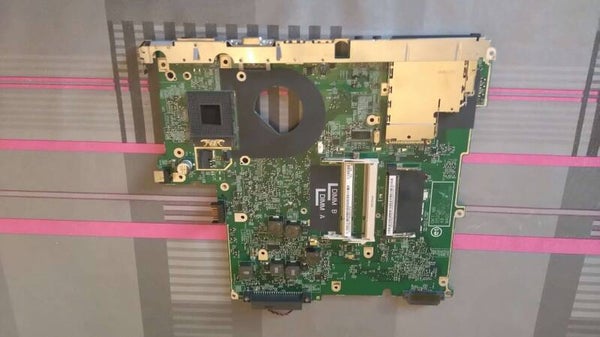 Carte mere DK1 MB 05209-1 48.4D901.011 Dell PP21L