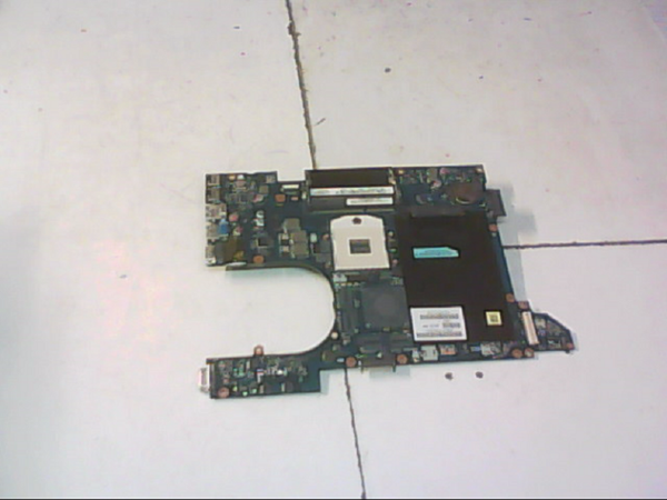 Carte mere QCL00 LA-8241P Rev 0.0 (A00) Dell Vostro 3560 P24F